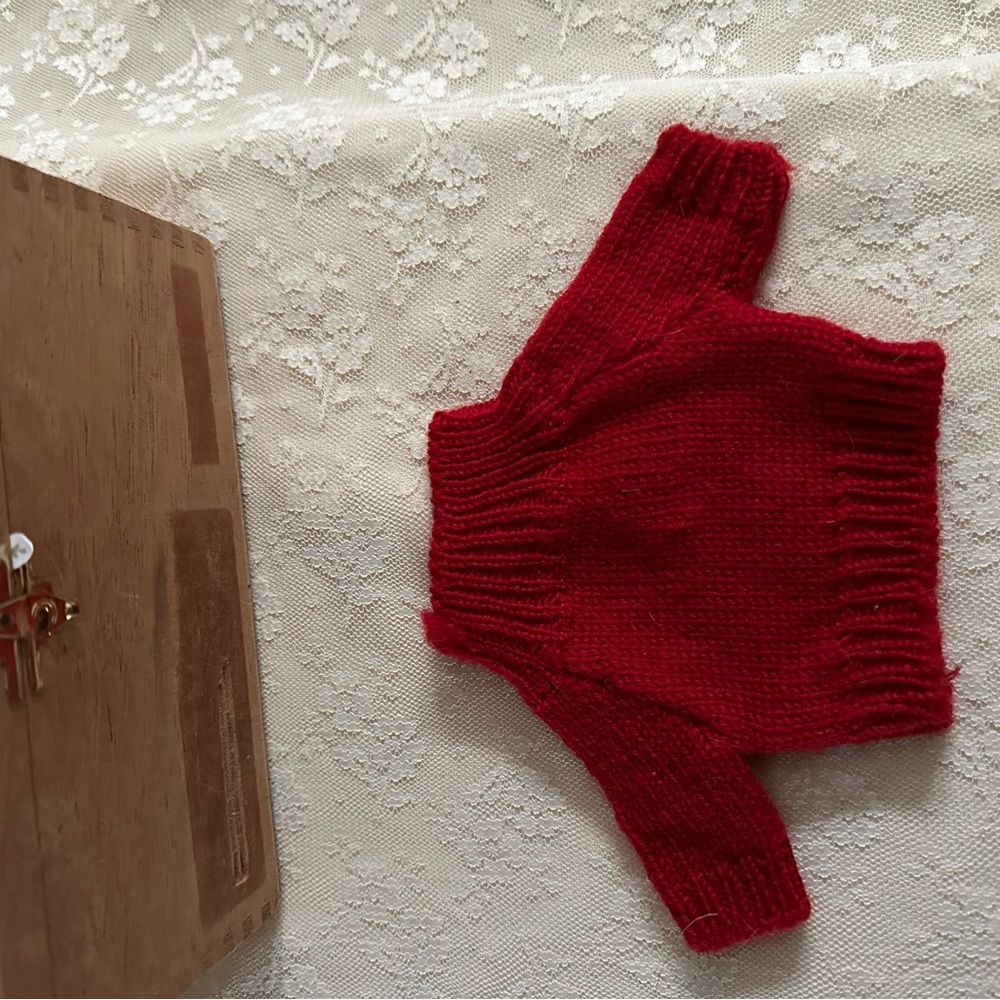 Teddy Bear Sweater - Picture 3 of 3